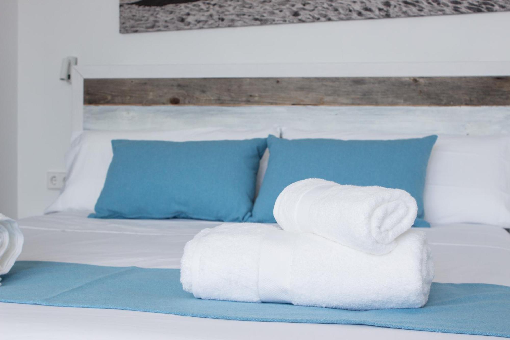 Hotel Boutique Es Blau Cadaqués Exteriör bild