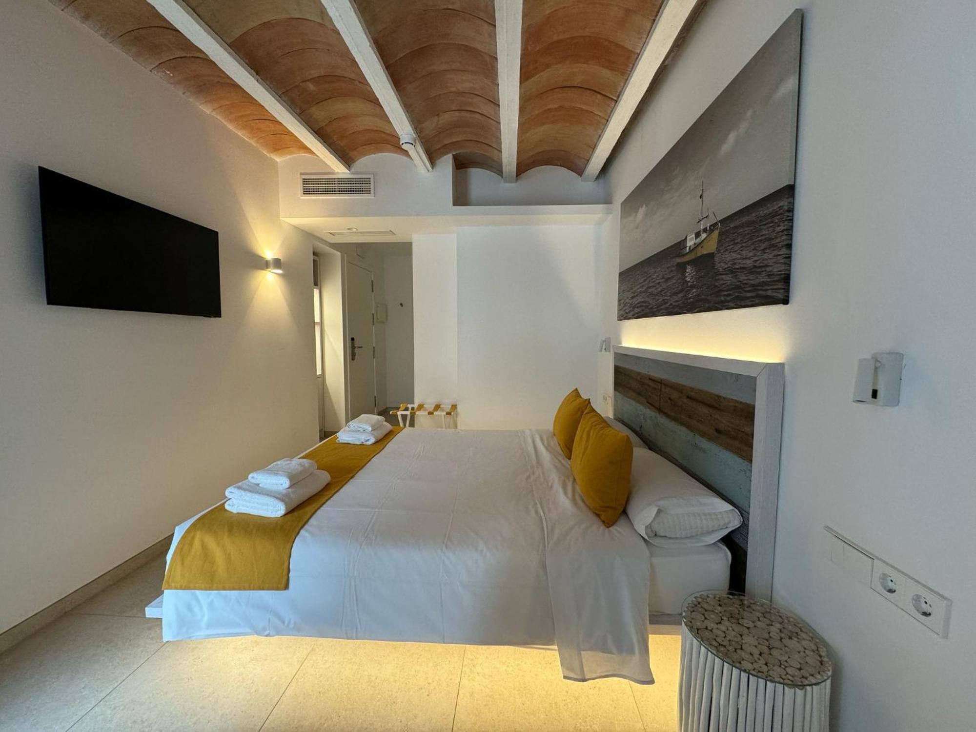 Hotel Boutique Es Blau Cadaqués Exteriör bild
